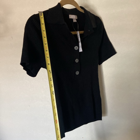 J. Crew Button Short Sleeve Top, Size Medium - Picture 9 of 11